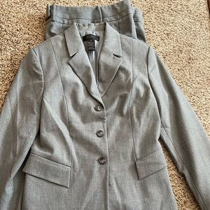 New with tags women’s size med/10 suit